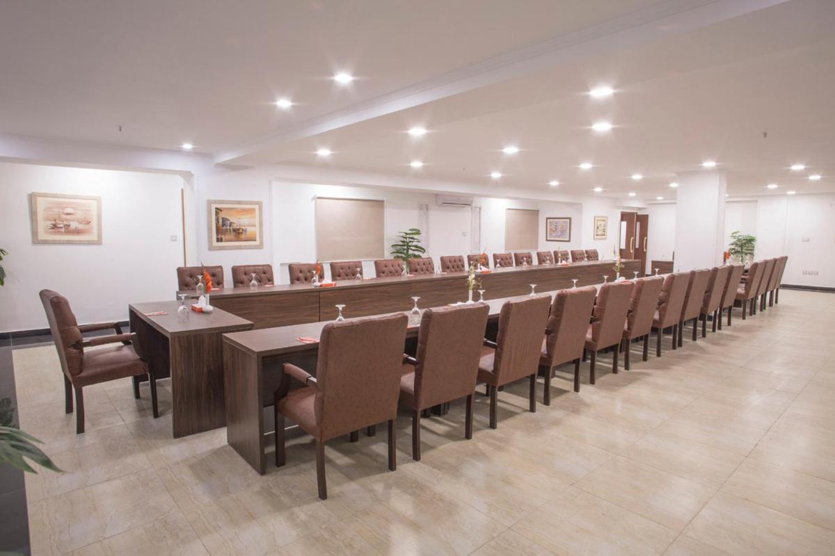 לאהור Hotel Oban מראה חיצוני תמונה