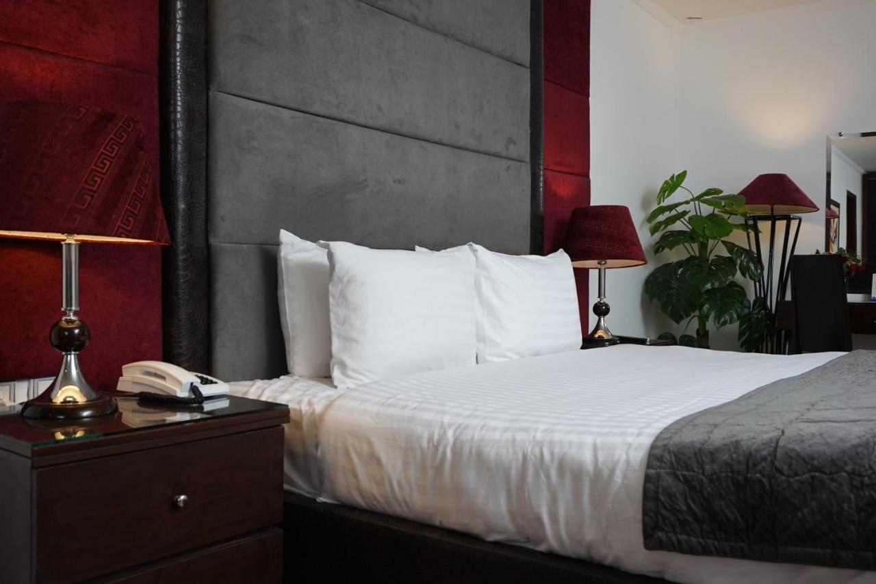 לאהור Hotel Oban מראה חיצוני תמונה