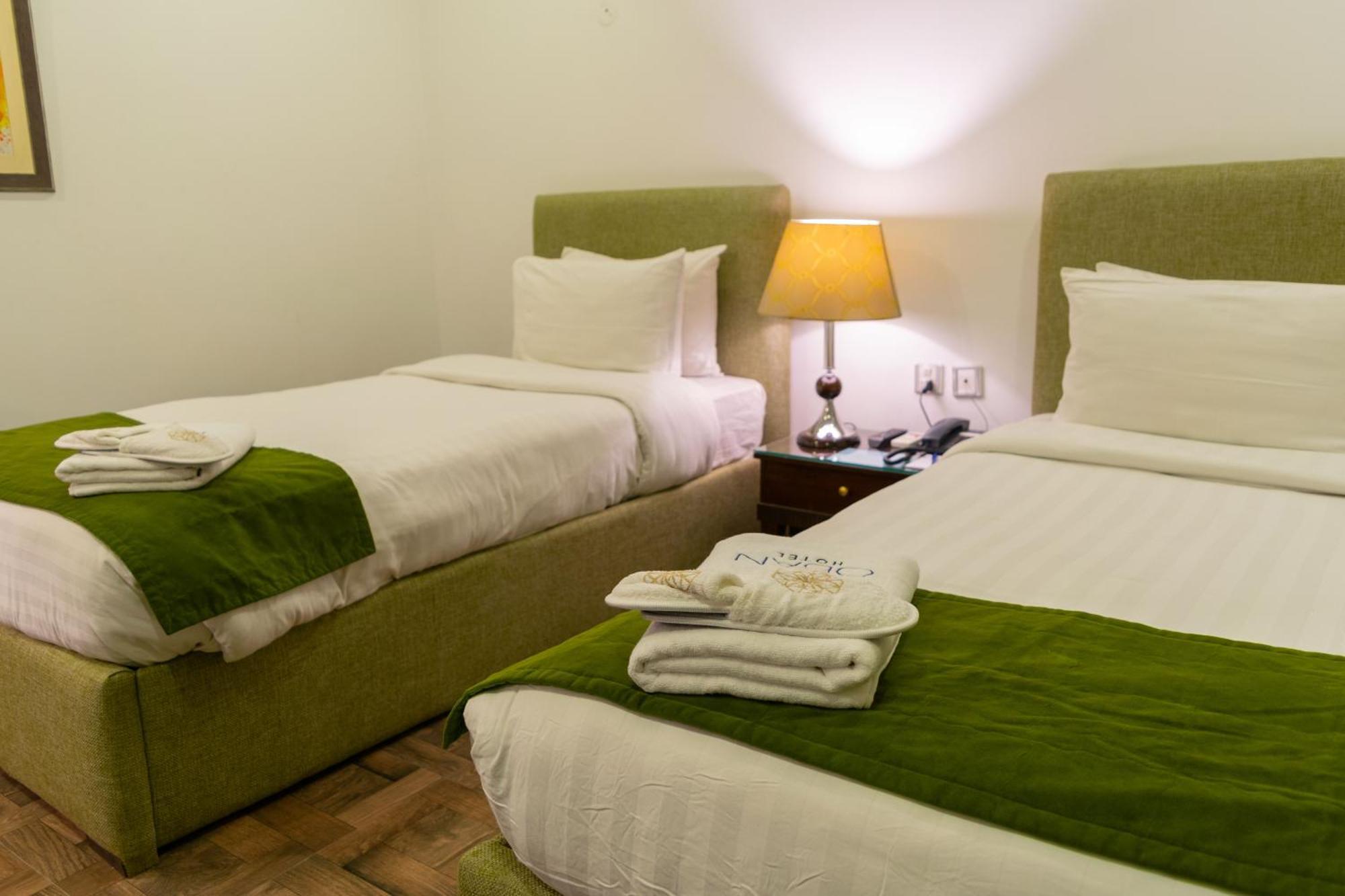 לאהור Hotel Oban מראה חיצוני תמונה